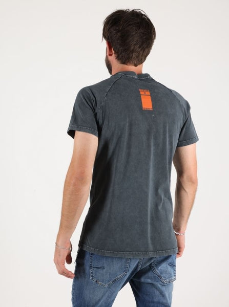 MOD Tee back