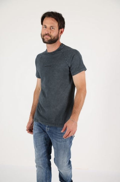Miracle of Denim │ Kurzarm T-Shirt mit Raglanärmeln in Anthrazit used look