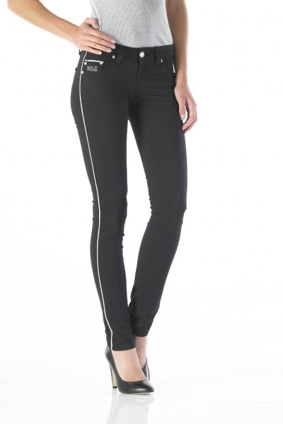 Good Morning Universe Damenjeans in Schwarz mit feinem weißen Stripe an der Hosennaht