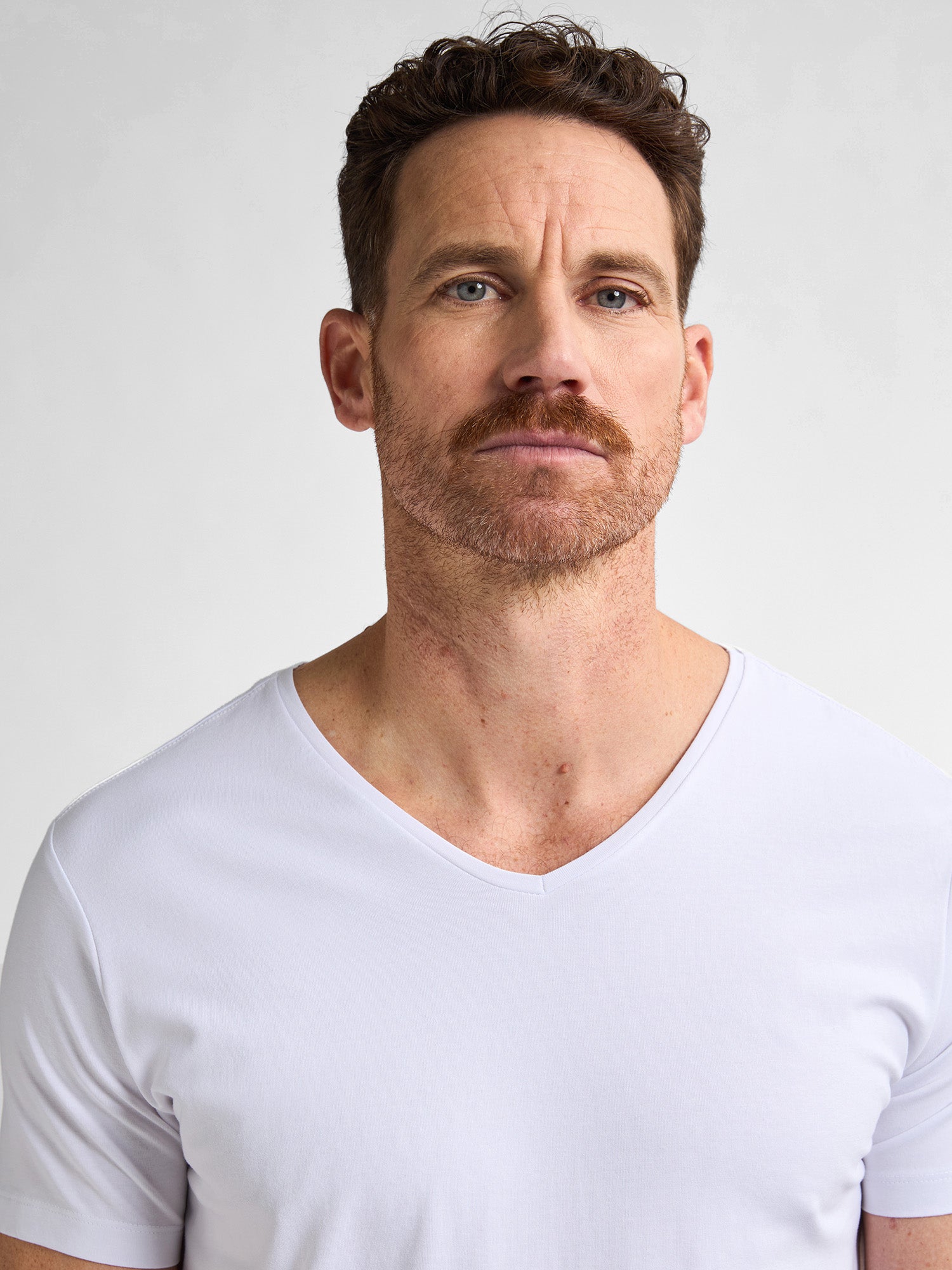 Basic T-Shirt V-Neck 2-Pack Petrol Industries in Doppelpack